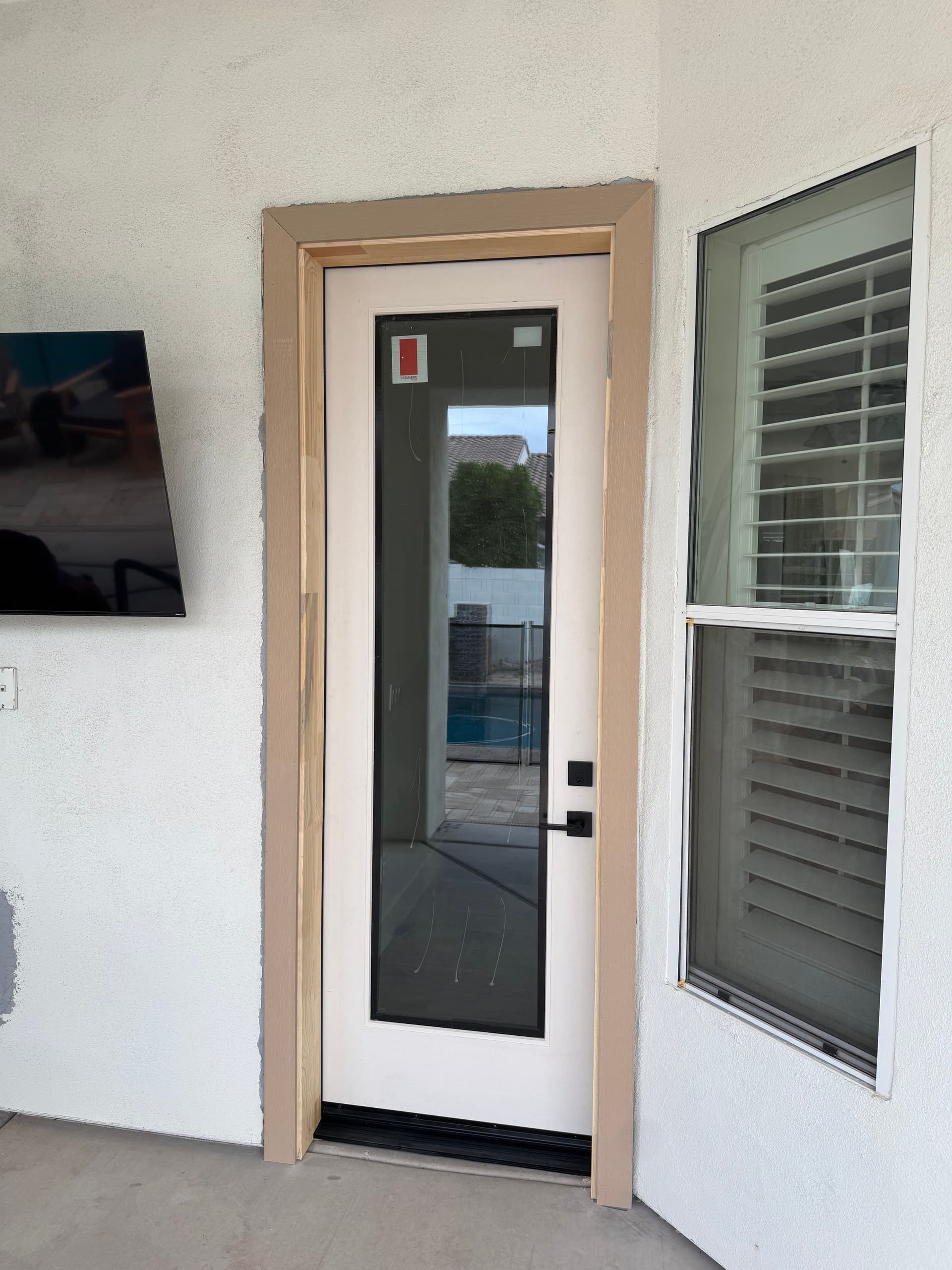 Gallery photos for Worn Pet-Damaged Doors Replaced with a Clean Modern Look: Image #4